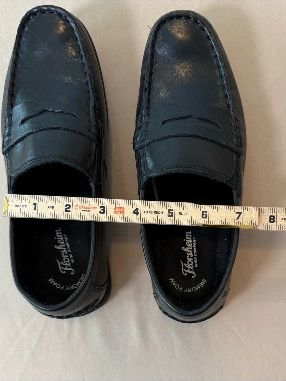 Florsheim Kids Boys Black Leather Penny Loafers, Size 5.5 Medium.